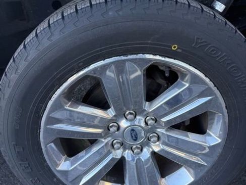 Used 2018 Ford F150 XLT w/ Equipment Group 302A Luxury image 6