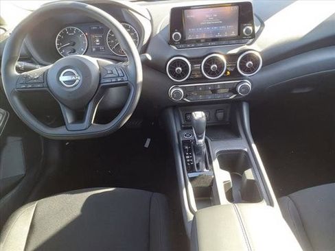 Used 2025 Nissan Sentra S image 11