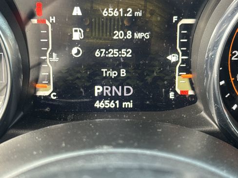 Used 2021 Jeep Wrangler Unlimited Sport image 21