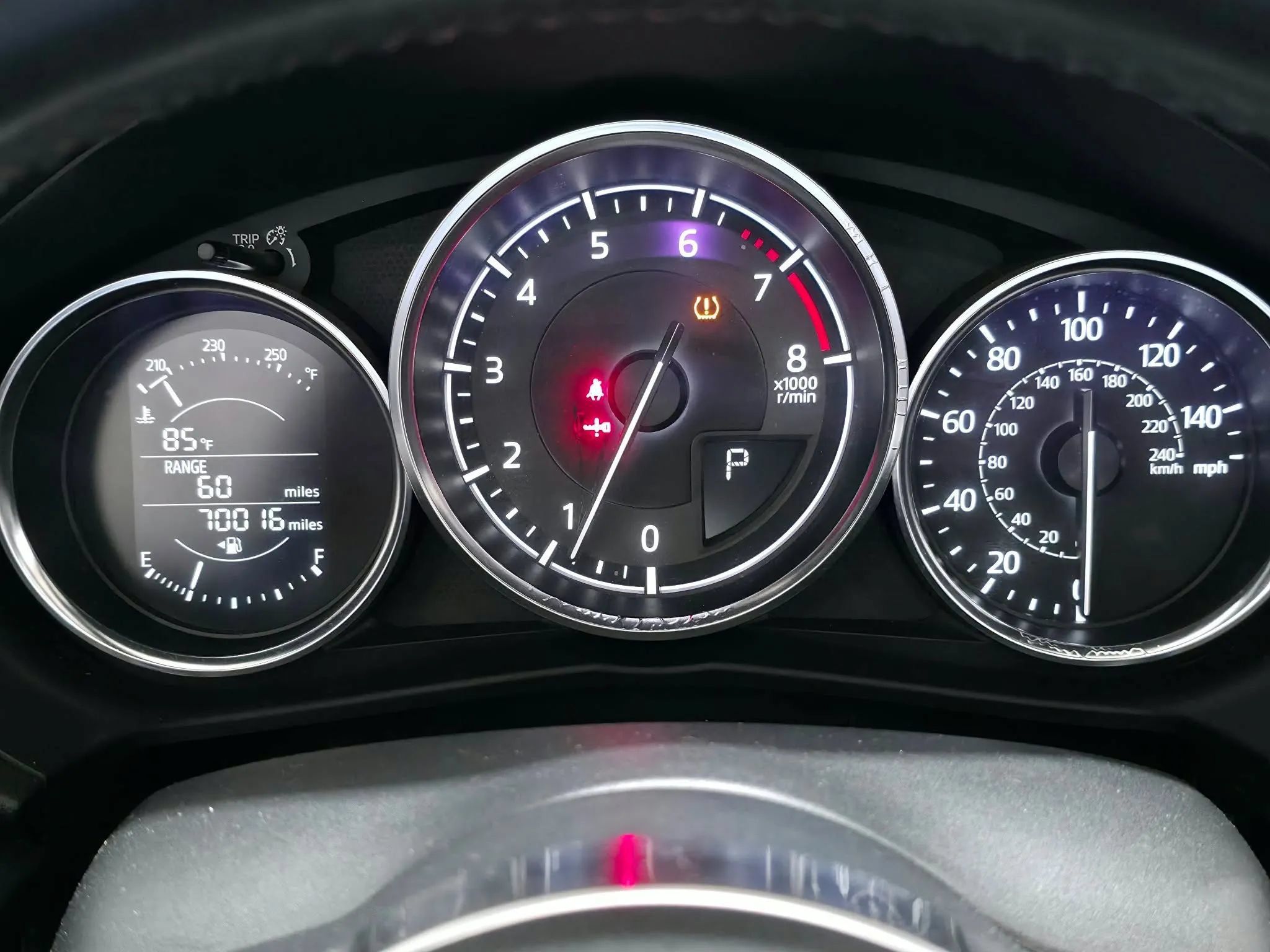 Used 2018 MAZDA MX-5 Miata Sport RWD image 16