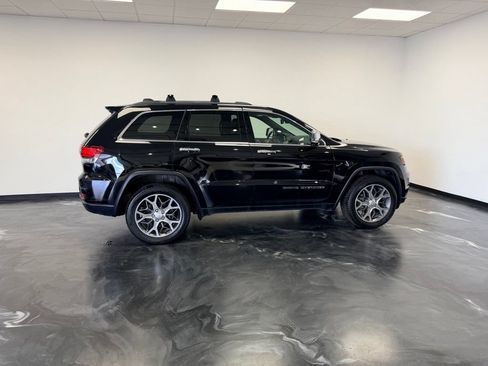 Used 2021 Jeep Grand Cherokee Limited w/ Premium Lighting Group AWD/4WD image 23