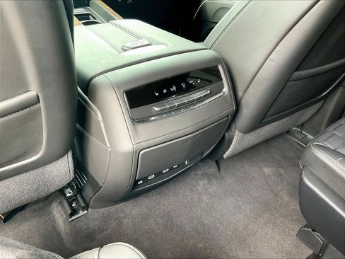 Used 2024 Cadillac Escalade Sport Platinum AWD/4WD image 10