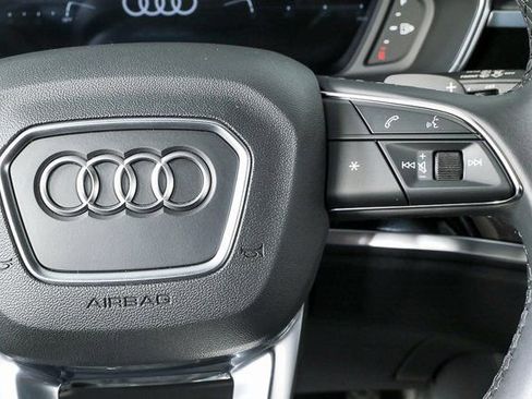 Used 2023 Audi Q3 2.0T Premium Plus w/ Premium Plus Package image 12