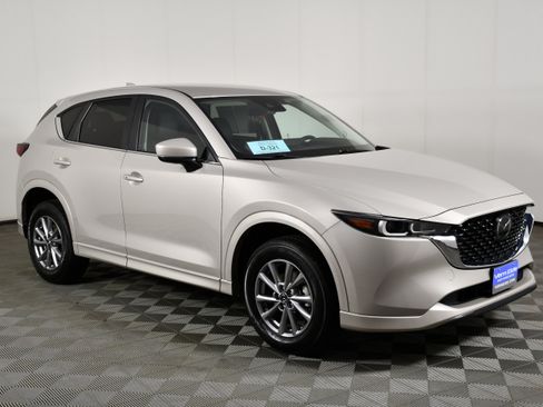 Used 2025 MAZDA CX-5 AWD 2.5 S w/ Select Package image 4