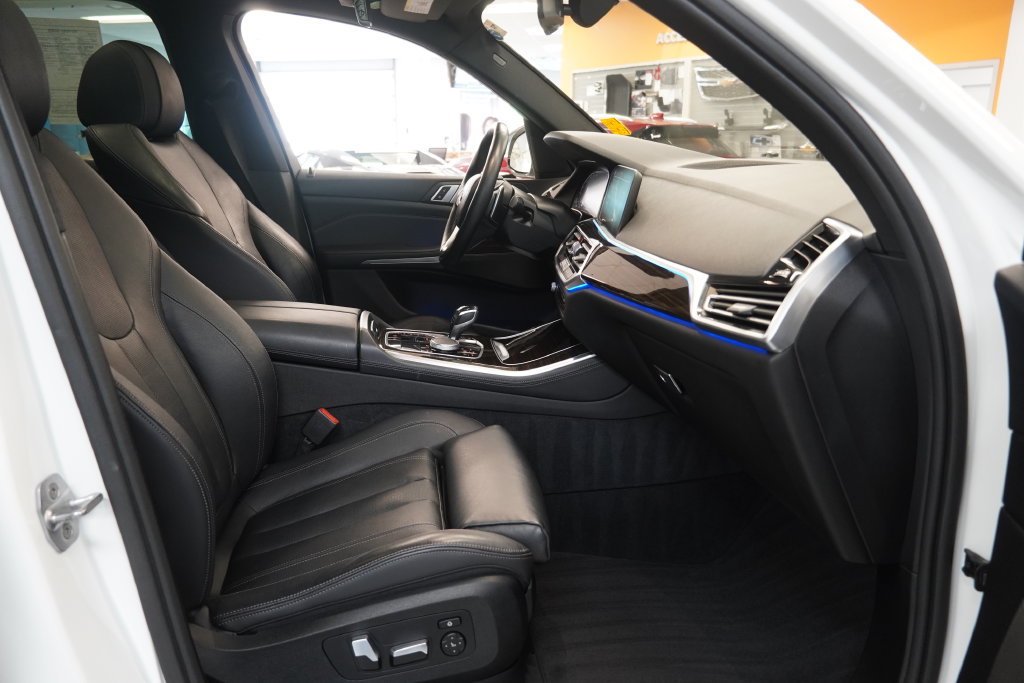 Used 2019 BMW X5 xDrive40i w/ Convenience Package AWD/4WD image 38