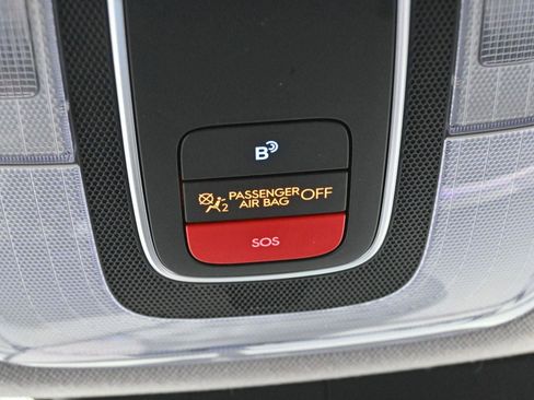 Used 2024 Hyundai Elantra SEL image 28