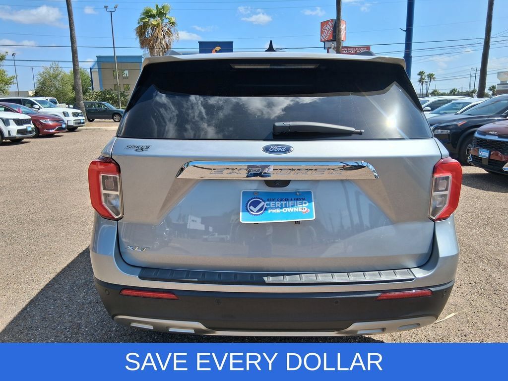 Used 2023 Ford Explorer XLT w/ Equipment Group 202A RWD image 6