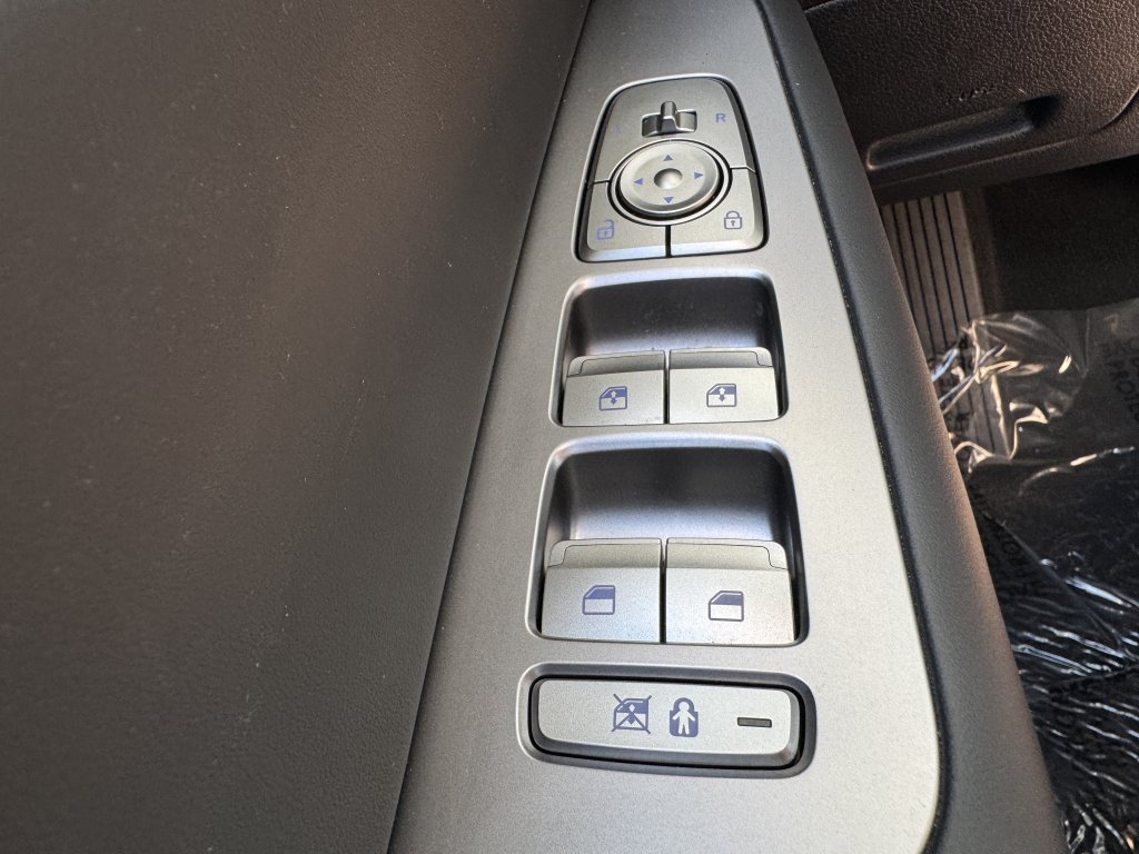 Used 2024 Hyundai Palisade Limited FWD image 30