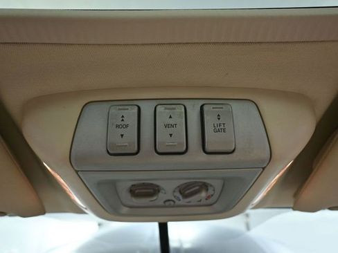 Used 2003 Lincoln Navigator Luxury image 31