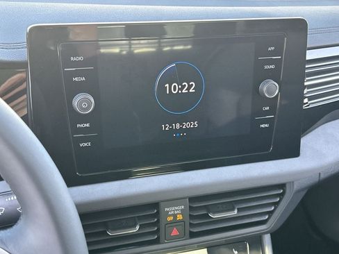 New 2026 Volkswagen Jetta SE FWD image 22