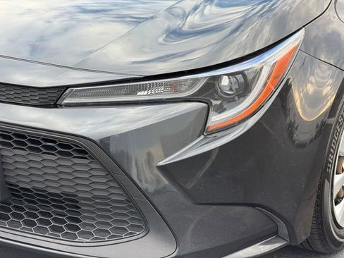Used 2020 Toyota Corolla LE image 10
