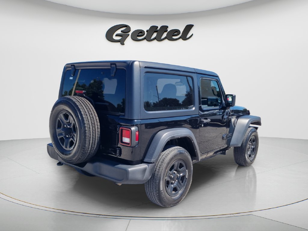 Used 2022 Jeep Wrangler Sport AWD/4WD image 5