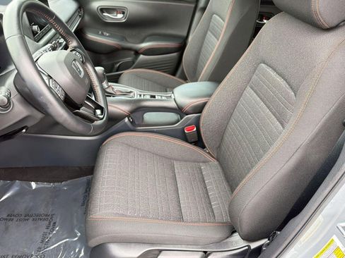 Used 2025 Honda HR-V Sport image 5