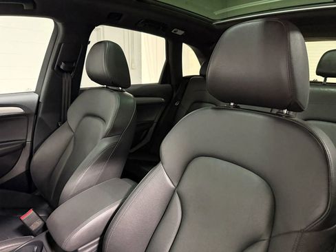 Used 2017 Audi Q5 2.0T Premium Plus w/ Technology Package AWD/4WD image 17
