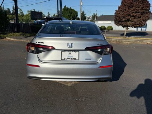 Used 2026 Honda Civic FWD Hybrid Sedan image 8