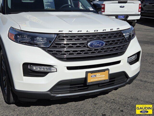 Certified 2023 Ford Explorer XLT w/ Equipment Group 202A RWD image 2