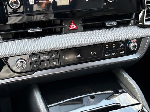 New 2025 Kia Sportage LX image 27