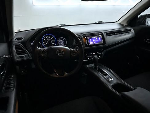 Used 2016 Honda HR-V EX image 2