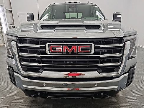New 2026 GMC Sierra 2500 SLT image 3