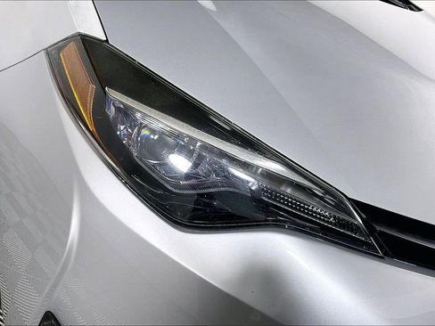 Used 2019 Toyota Corolla LE image 27