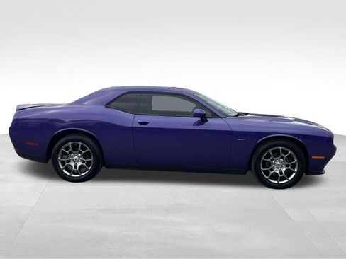Used 2017 Dodge Challenger GT w/ GT Interior Package image 8