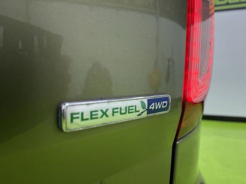 Used 2013 Ford Explorer XLT image 12