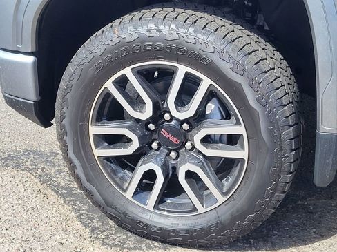 New 2026 GMC Sierra 1500 AT4 w/ AT4 Premium Package AWD/4WD image 7