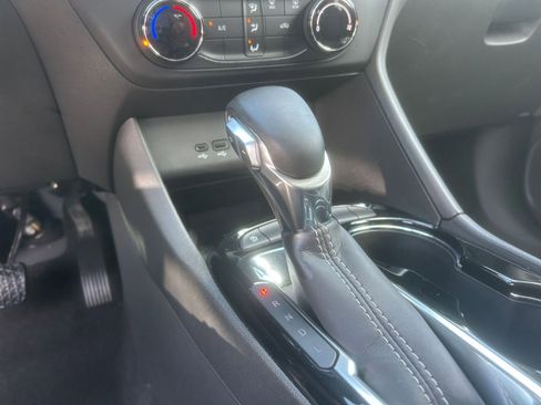 Used 2025 Buick Encore GX Preferred FWD image 40