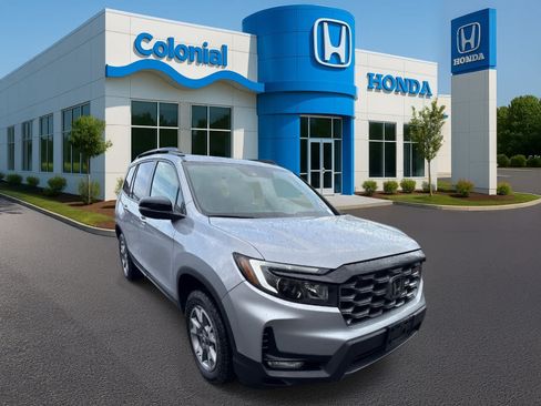 Used 2023 Honda Passport TrailSport image 9