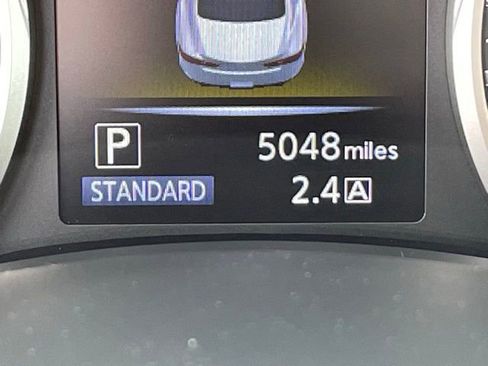 Used 2022 INFINITI Q60 Red Sport 400 w/ Carbon Fiber Package image 15