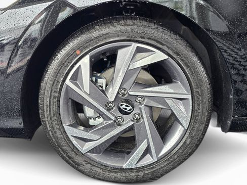 New 2026 Hyundai Elantra Limited FWD image 12