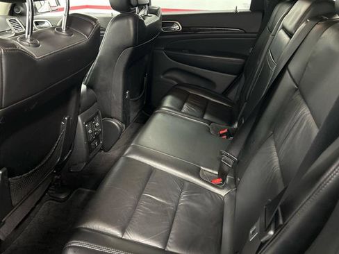 Used 2011 Jeep Grand Cherokee Laredo image 11