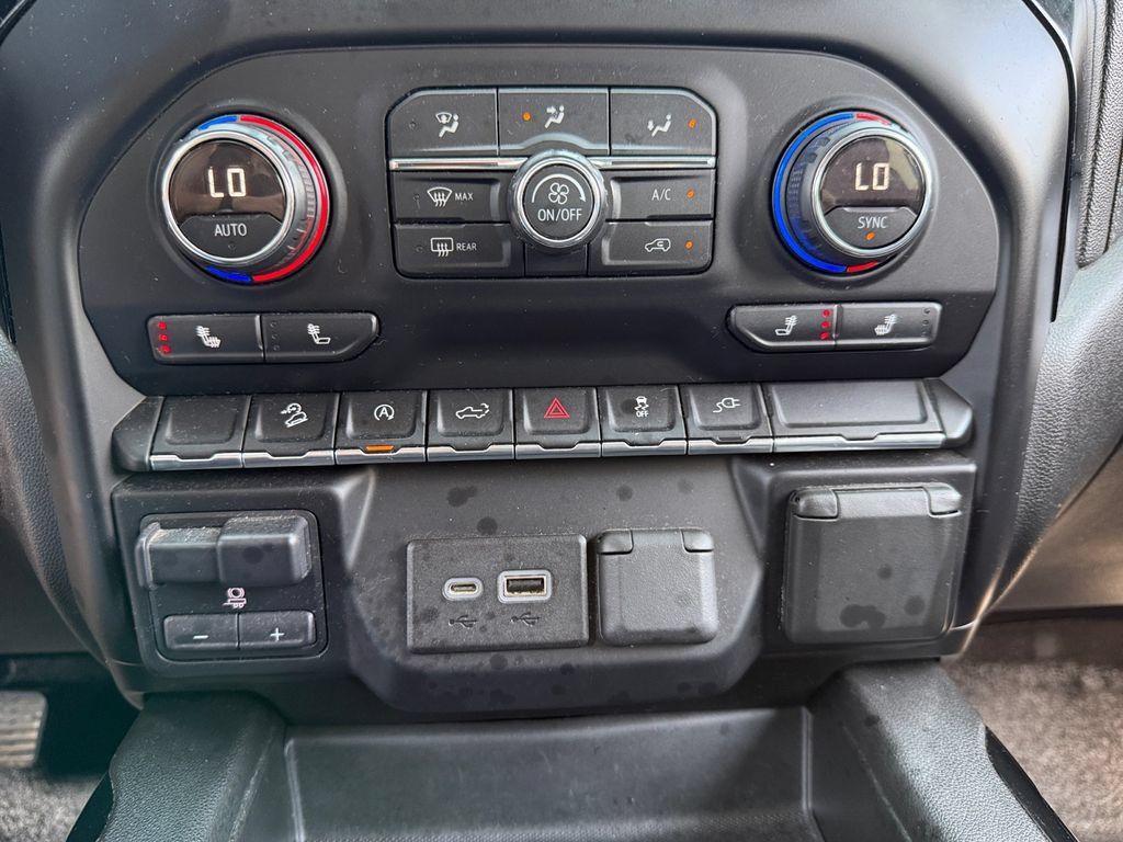 Used 2019 Chevrolet Silverado 1500 RST w/ All-Star Edition AWD/4WD image 33