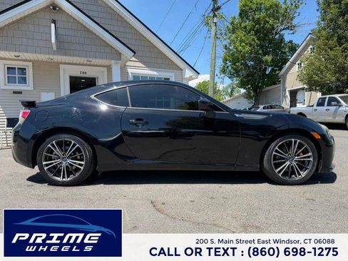 Used 2014 Subaru BRZ Limited w/ Popular Package #2A RWD image 8