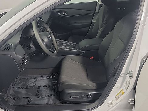 Certified 2026 Honda Accord SE image 18