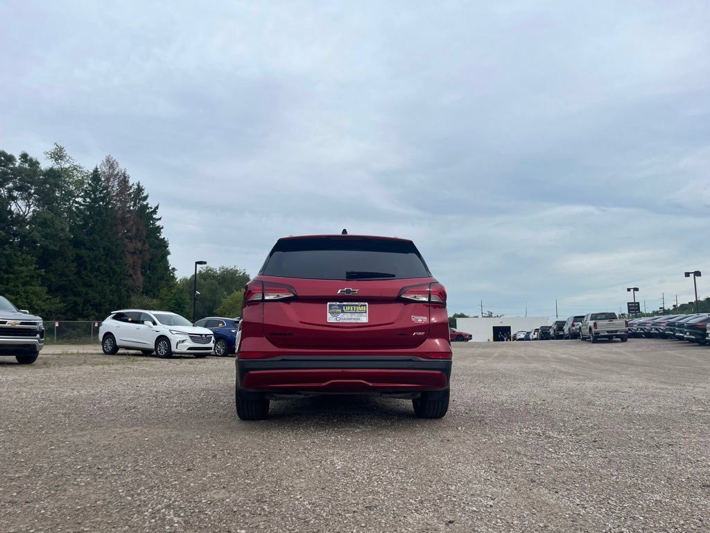 Used 2024 Chevrolet Equinox RS AWD/4WD image 7
