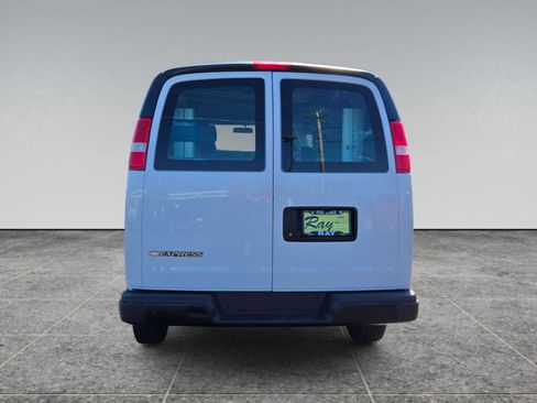 Used 2021 Chevrolet Express 2500 w/ Safety Package RWD image 11