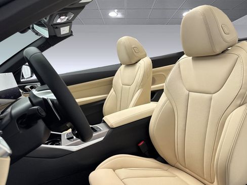 New 2026 BMW 430i Convertible w/ Convenience Package image 18