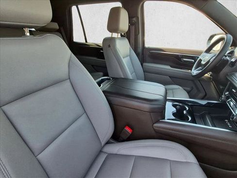 Used 2025 Chevrolet Tahoe LT AWD/4WD image 22