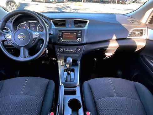 Used 2018 Nissan Sentra S image 16