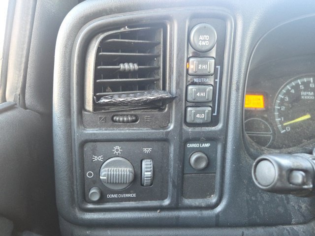 Used 2001 Chevrolet Silverado 1500 LS w/ Off-Road Chassis Pkg AWD/4WD image 19