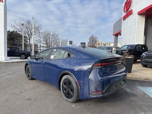 New 2026 Toyota Prius LE image 3