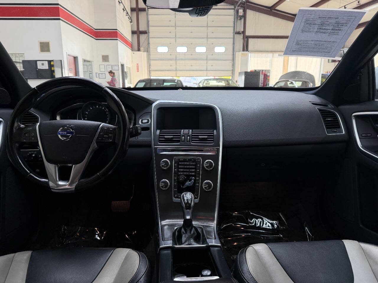 Used 2016 Volvo XC60 T6 AWD/4WD image 20