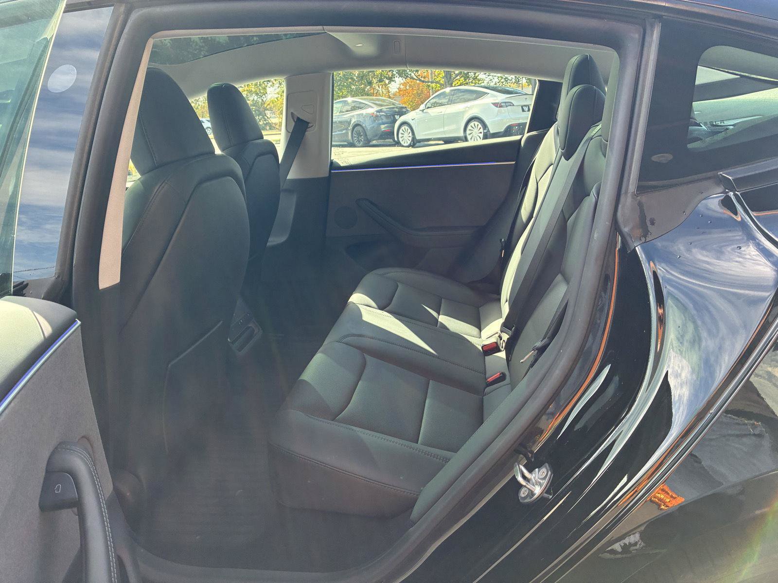 Used 2025 Tesla Model 3 Long Range RWD image 17