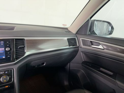 Used 2019 Volkswagen Atlas SEL image 28