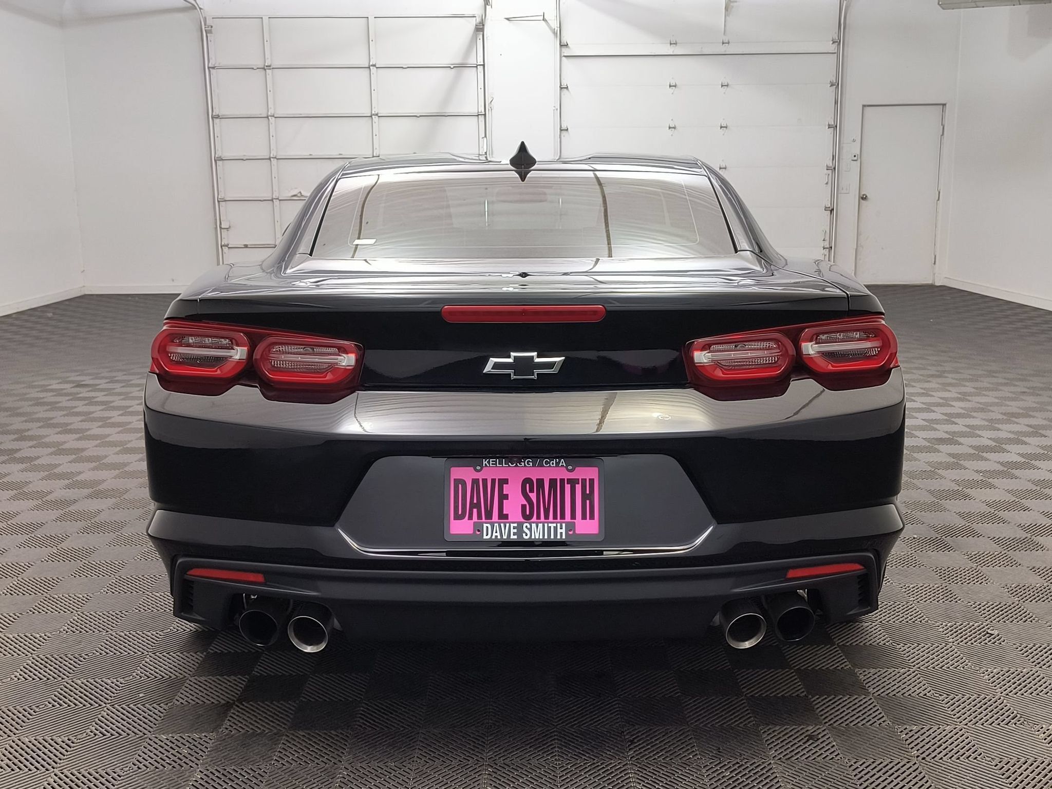 Used 2021 Chevrolet Camaro LT w/ Technology Package RWD image 10