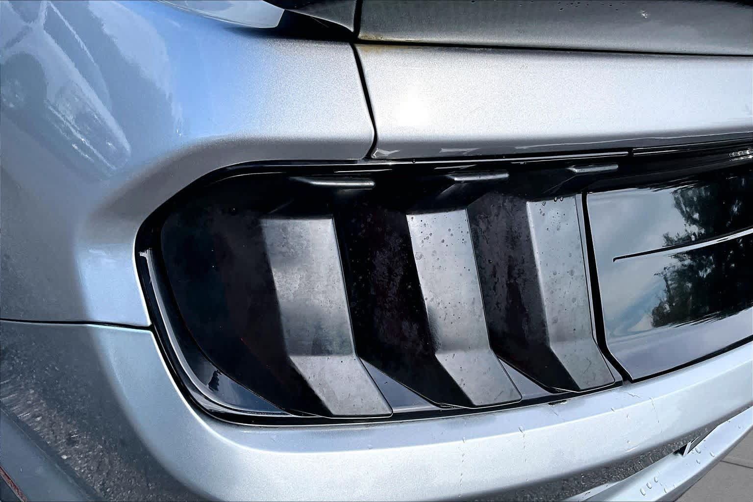 Used 2020 Ford Mustang Coupe RWD image 26