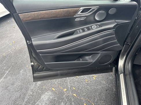 Used 2025 Genesis GV80 3.5T Advanced image 10