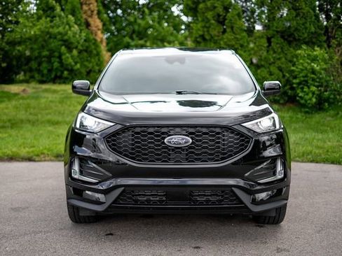 Used 2024 Ford Edge ST-Line w/ Class II Trailer Tow Package AWD/4WD image 2