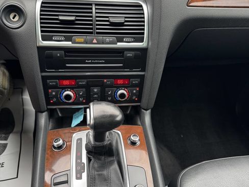 Used 2013 Audi Q7 3.0T S line Prestige w/ Cold Weather Pkg image 17